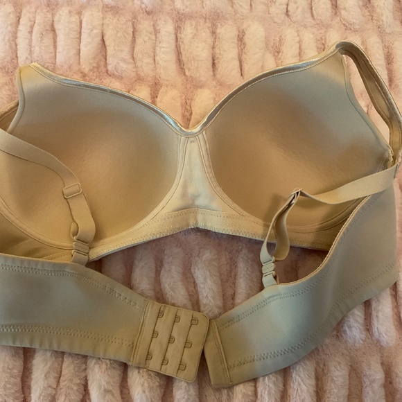 Vanity Fair wirefree bra 40B - Picture 2 of 3